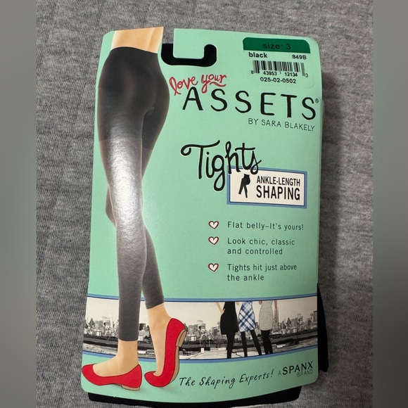 Lot of 3 Assets by Spanx Shapewear Size 3/C - Picture 7 of 13